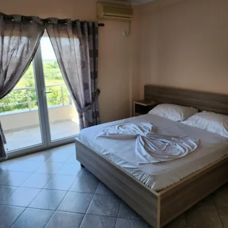 Klajvi - Hotel Shëngjin